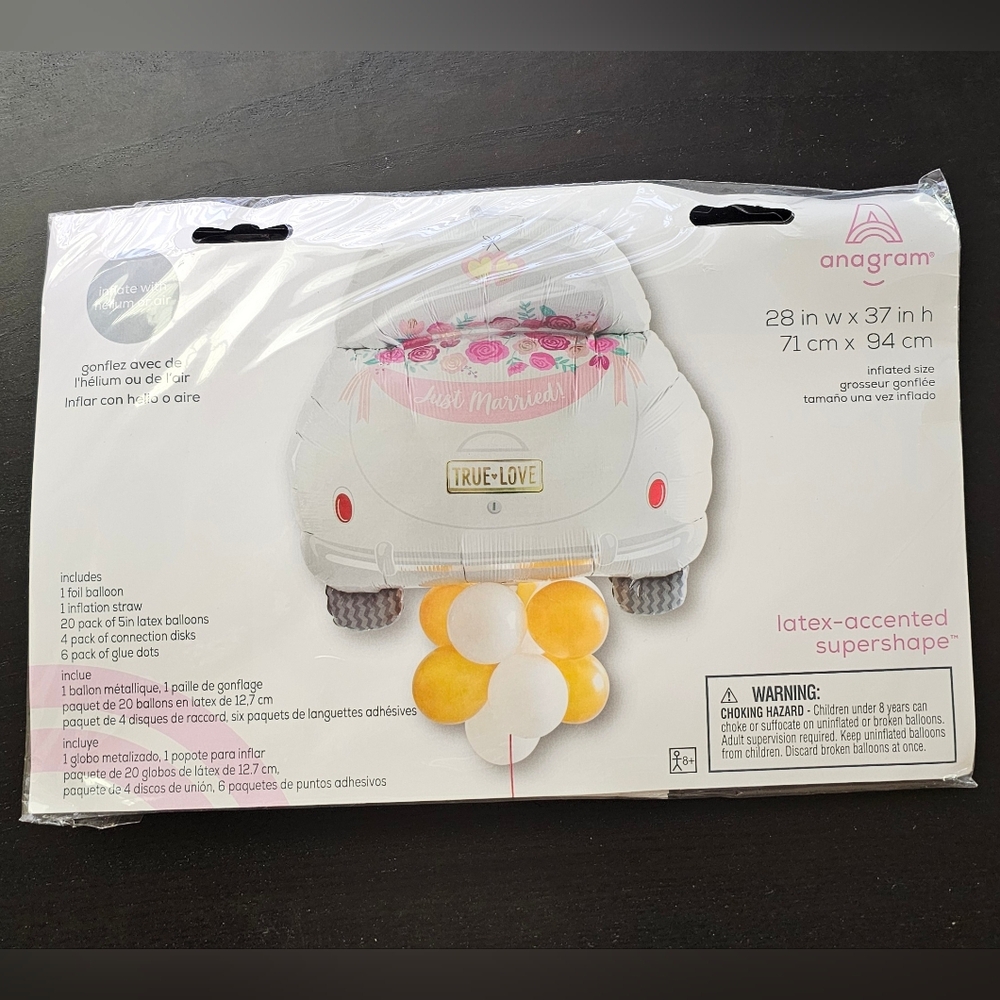 Anagram White 'Just Married' Car Balloon with Yellow Accents